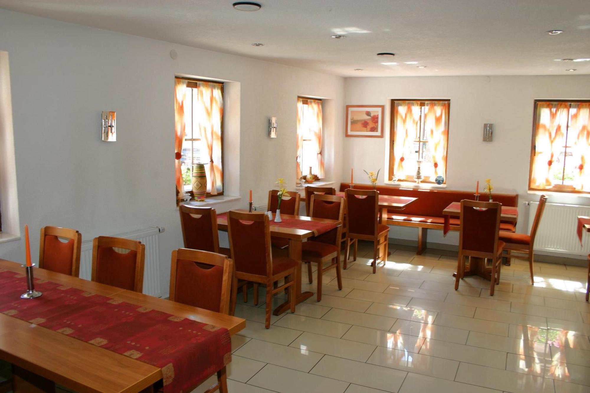 Gasthaus Traube Dettingen an der Erms Exteriör bild