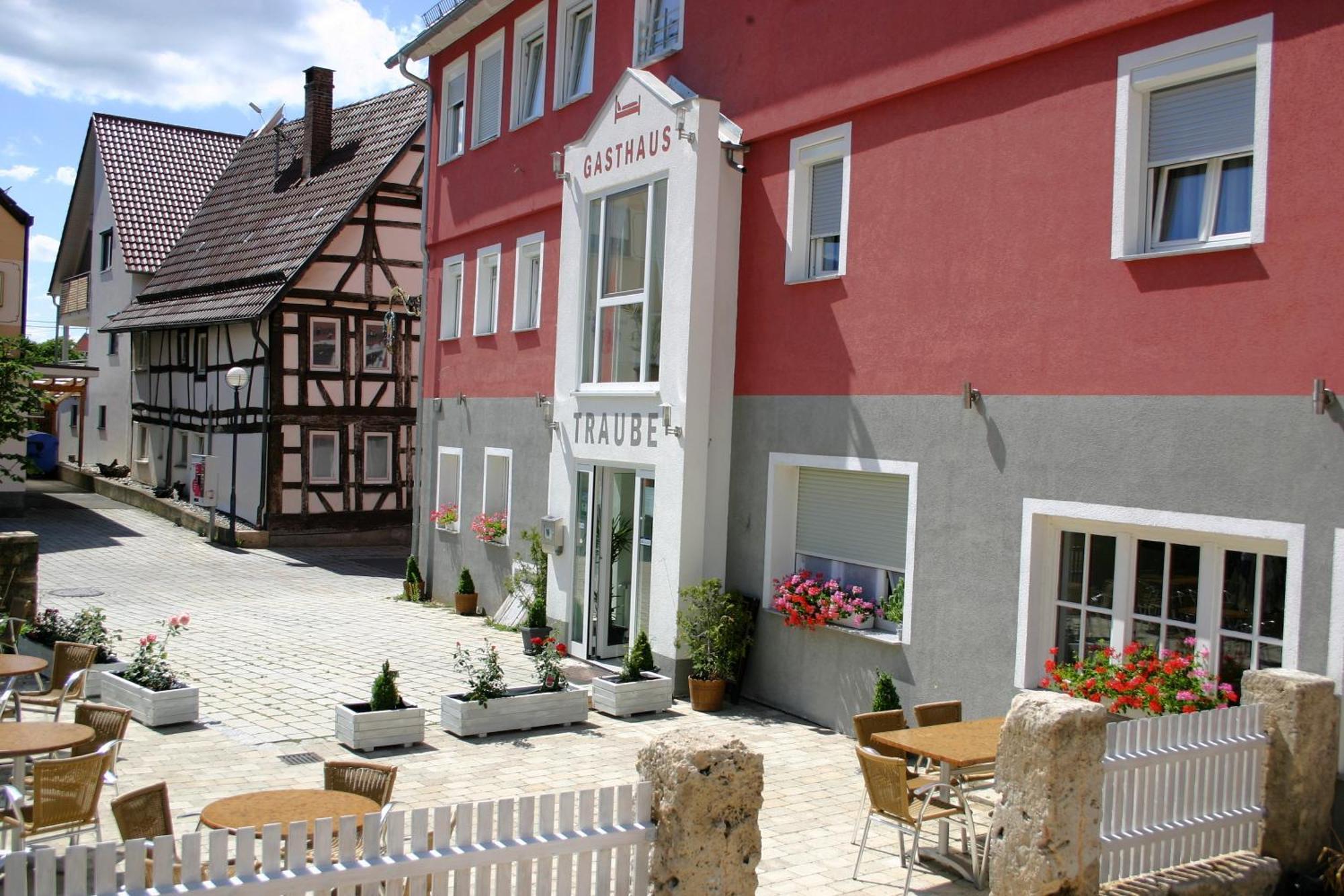 Gasthaus Traube Dettingen an der Erms Exteriör bild